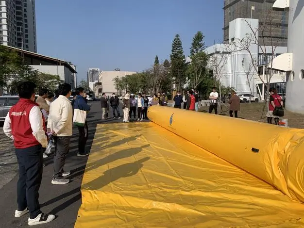 台南防汛戰力升級!黃偉哲推「充氣式防洪牆」,速度快10倍告別傳統砂包