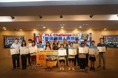 台中5校聯軍奪世界第5!機器人代表隊征戰美國休士頓 展現台灣科技硬實力