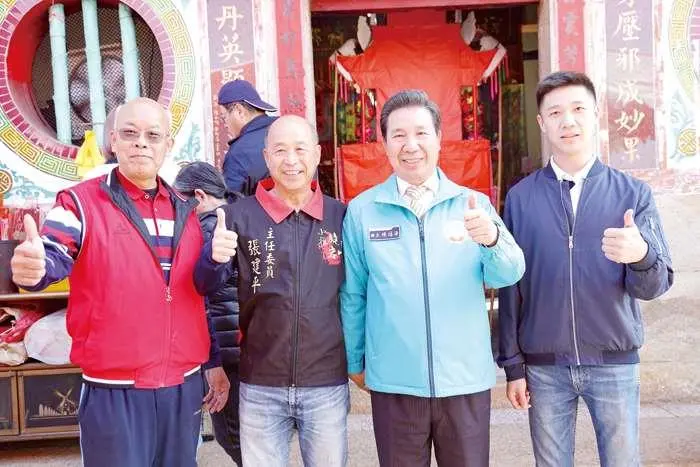 金門縣長新春祈福!走訪鏡山岩、燕南書院祝壽 強調「宗廟傳承」重要性