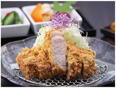 勝烈亭南熊本店:精緻豬排定食與優質服務獲食客稱讚