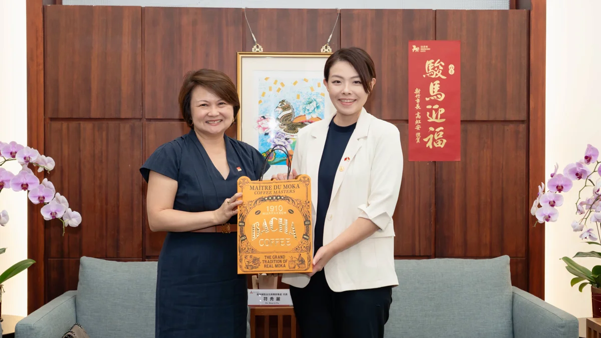 新加坡駐台代表首訪新竹!高虹安市長分享星國取經經驗:全國首創「敬老號誌」守護長者