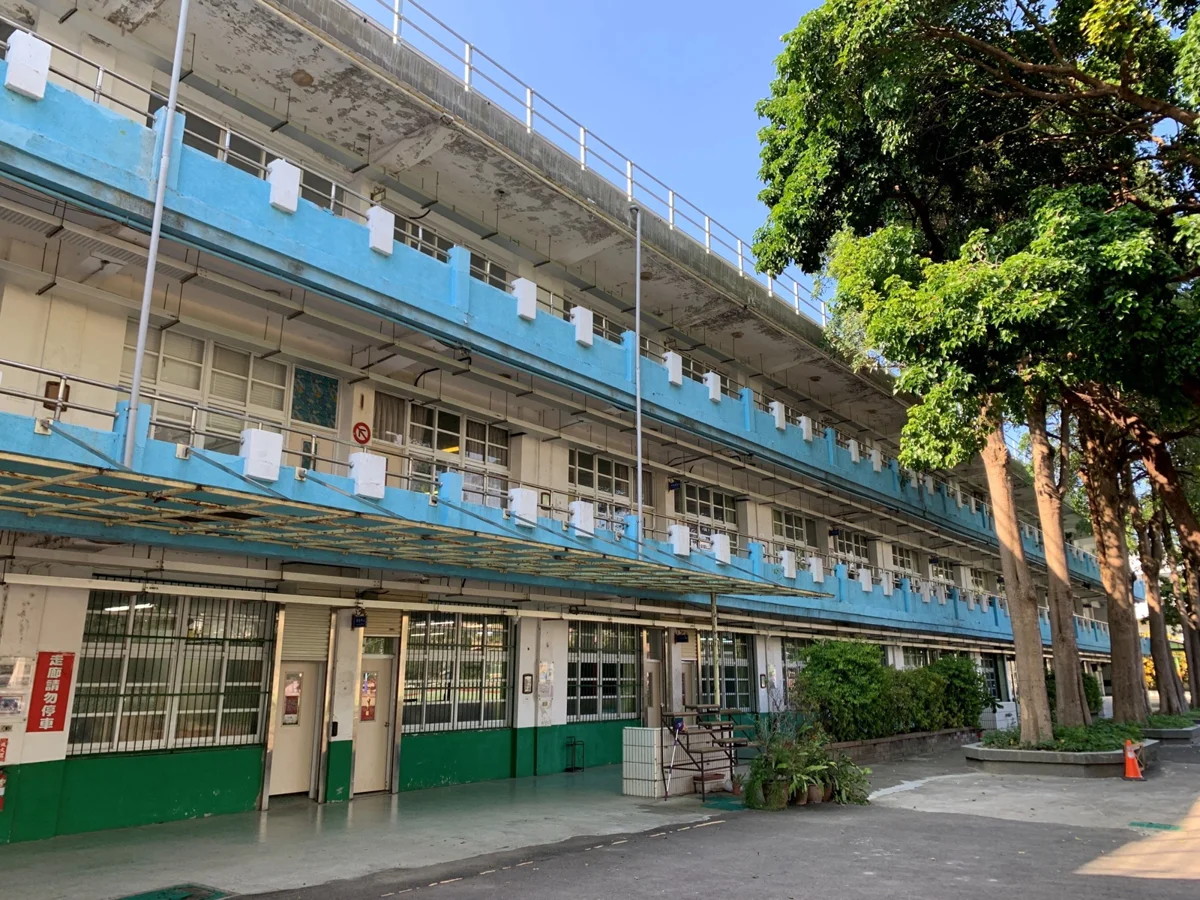 斥資4.5億!竹北國中54年老校舍「信義樓」拆除重建 預計2029年完工