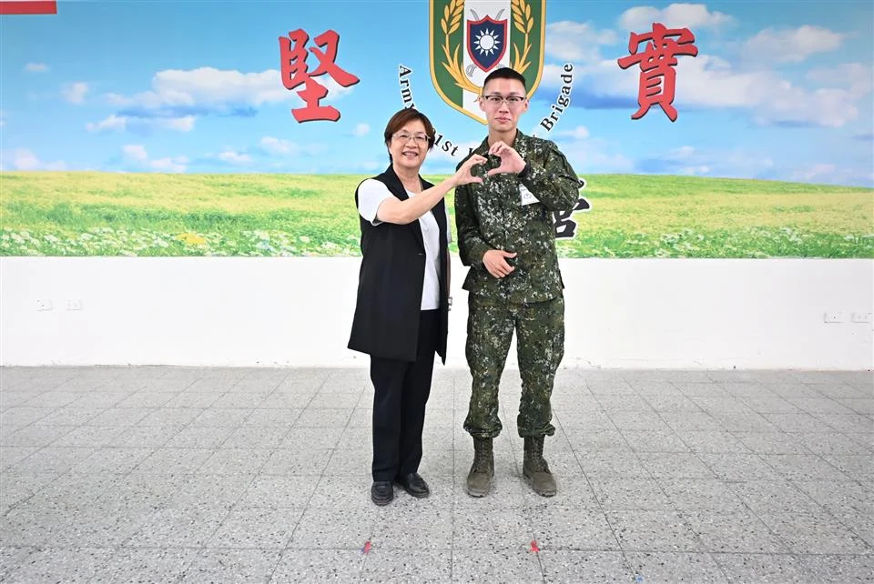 彰化縣長王惠美赴嘉義探視役男！4大叮嚀與50萬青創補助大公開