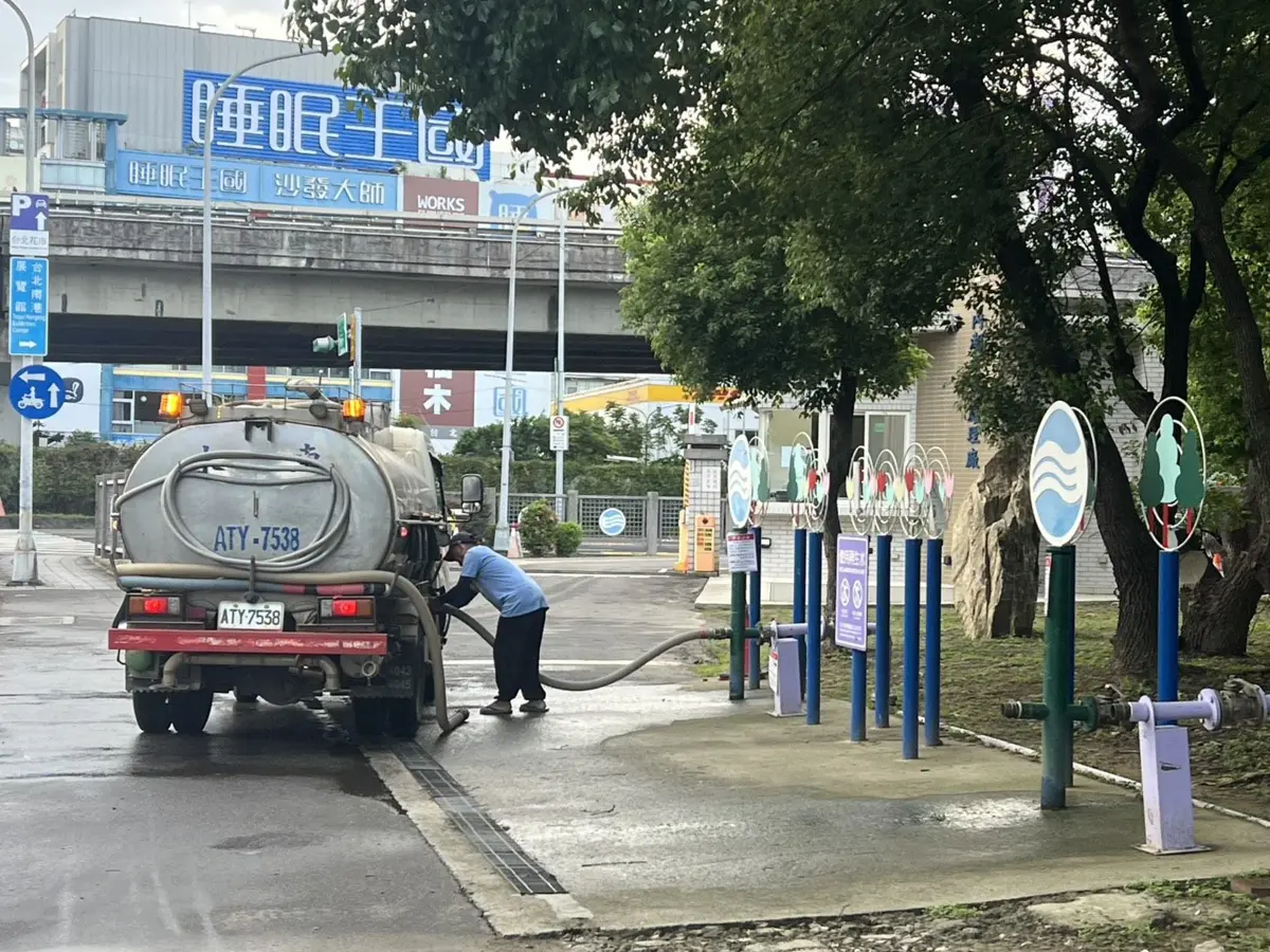 內湖污水處理廠「免費回收水」大公開!洗車澆花省水費就靠它