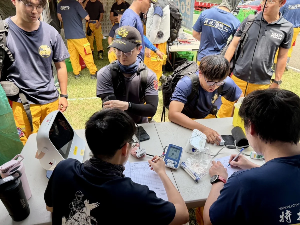 全國首創!竹市消防局導入「智慧生理監測」 科技把關打火弟兄火場安全