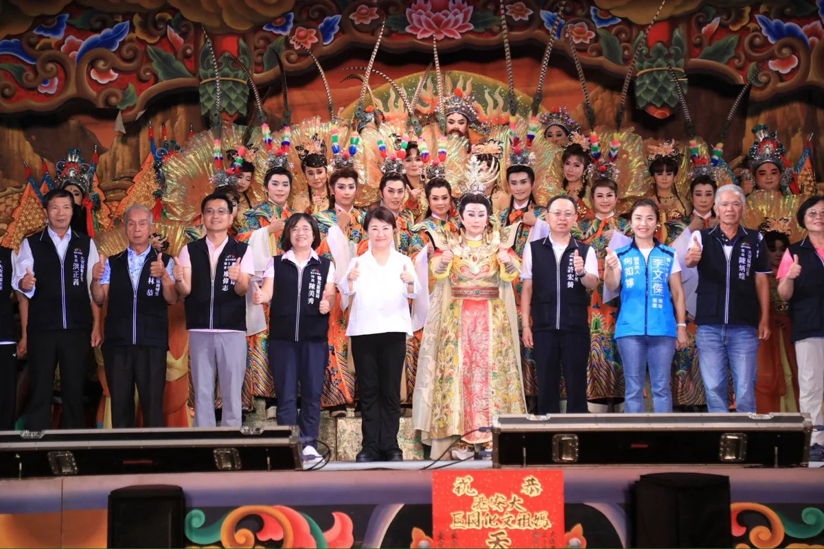 台中海洋觀光季熱鬧登場！大安港媽祖雕像落成 明華園大戲《蓬萊大仙》璀璨夜空