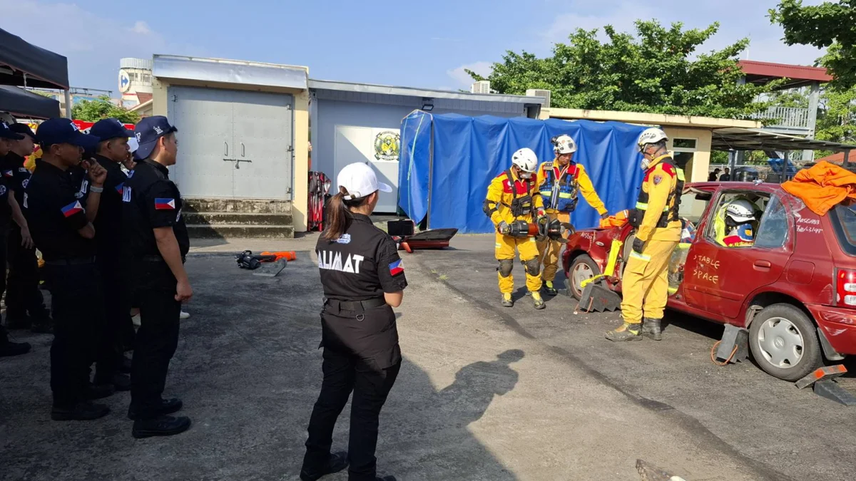 菲律賓武端市跨海取經！高市特搜大隊秀「破壞機器人」展現智慧救援硬實力
