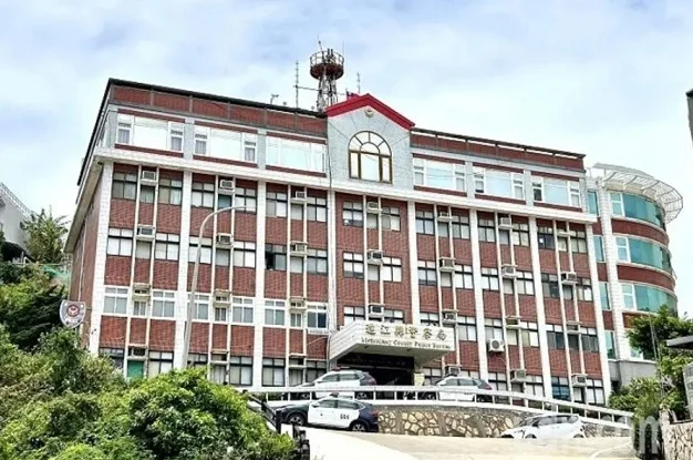 南竿男子酒後失控衝下海!警方耐心苦勸成功挽回一命