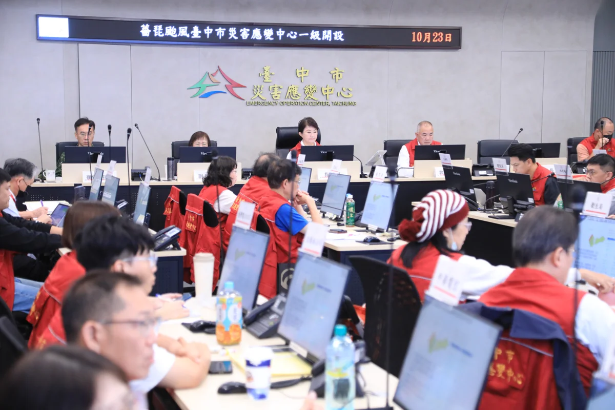 薔琵颱風襲台!台中大甲颳12級狂風 網傳AI假災情盧秀燕震怒下令嚴辦