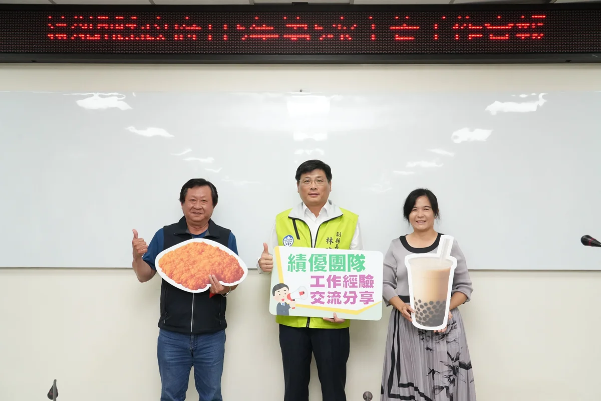 澎湖公車智慧升級!389座電子紙站牌上路 年省40萬電費還能精準抓人潮