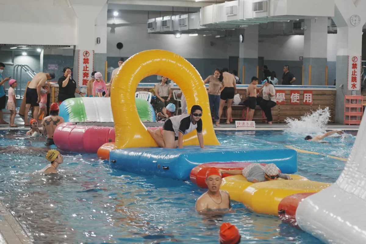 永華運動中心8週年慶週末登場!電音派對、泳池氣墊樂園嗨翻台南