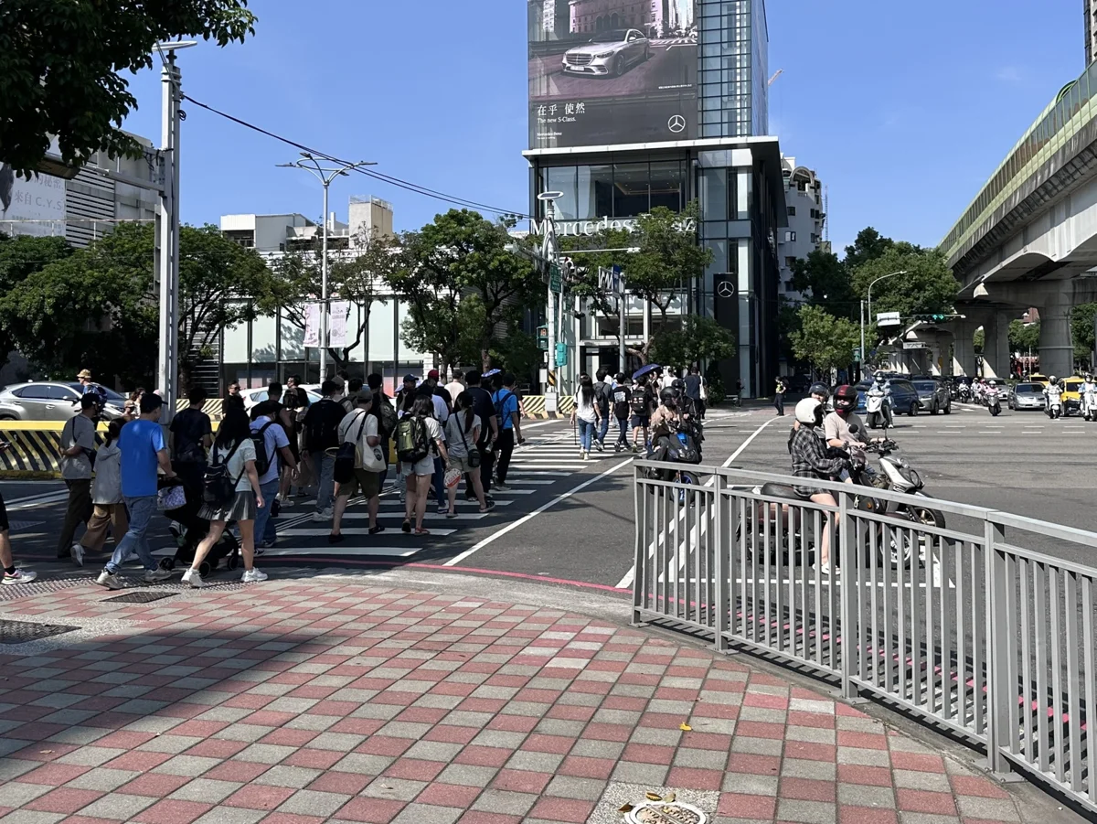 台中打造「步行友善」城市!8年闢建逾200公里人行道 躍居全球前50名