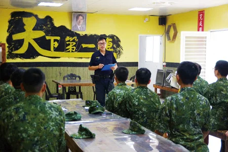 守護國軍荷包!莒光警前進營區拆解最新詐騙話術
