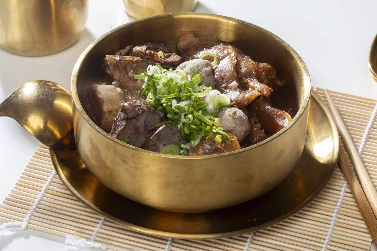 【2026最新】大安區安東市場美食攻略!4家「天下第一攤」必吃名店大公開