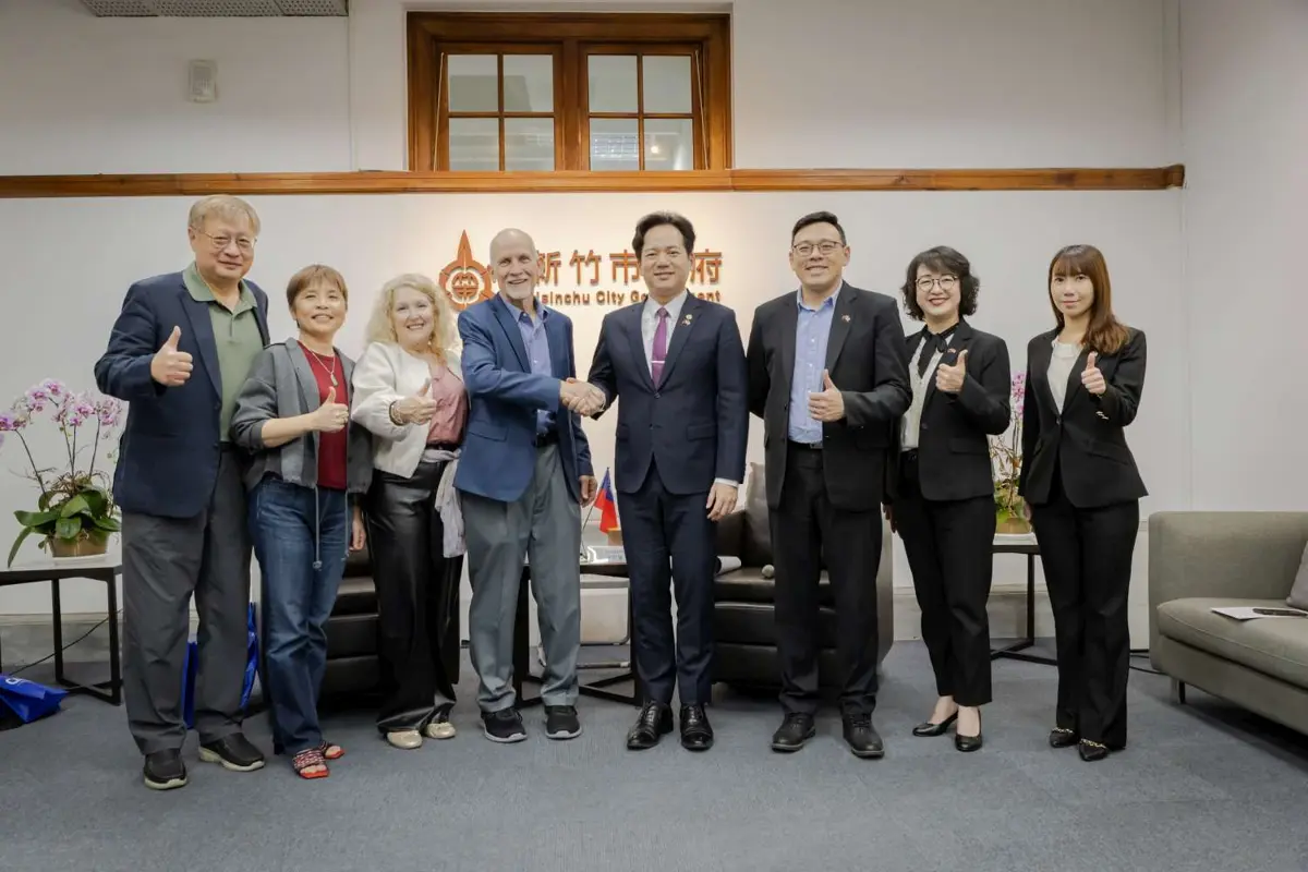 新竹、美國卡瑞市締盟32週年!訪團親訪竹市府 洽談學生交換、棒球友誼賽合作