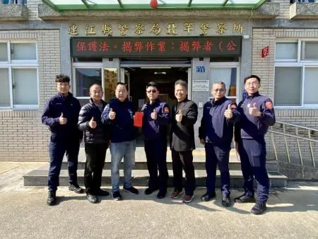 春節前夕送暖！連江縣議長張永江赴北竿慰勞員警，致贈加菜金肯定辛勞