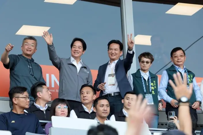 台南亞太棒球場啟用!統一獅48場主場開幕戰,賴清德親臨見證歷史一刻
