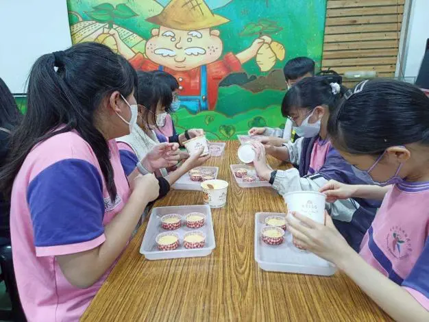 鏟子拿起來!永康國小前進新化瓜瓜園,體驗清明節氣「從產地到餐桌」的地瓜美味