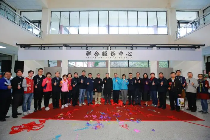 竹縣府新年新氣象!三大新單位揭牌,洽公像逛市集、AI治理、長照3.0服務一次到位