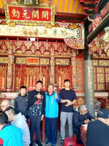 金門清明祭祖情:宗親會「吃頭」連結情誼