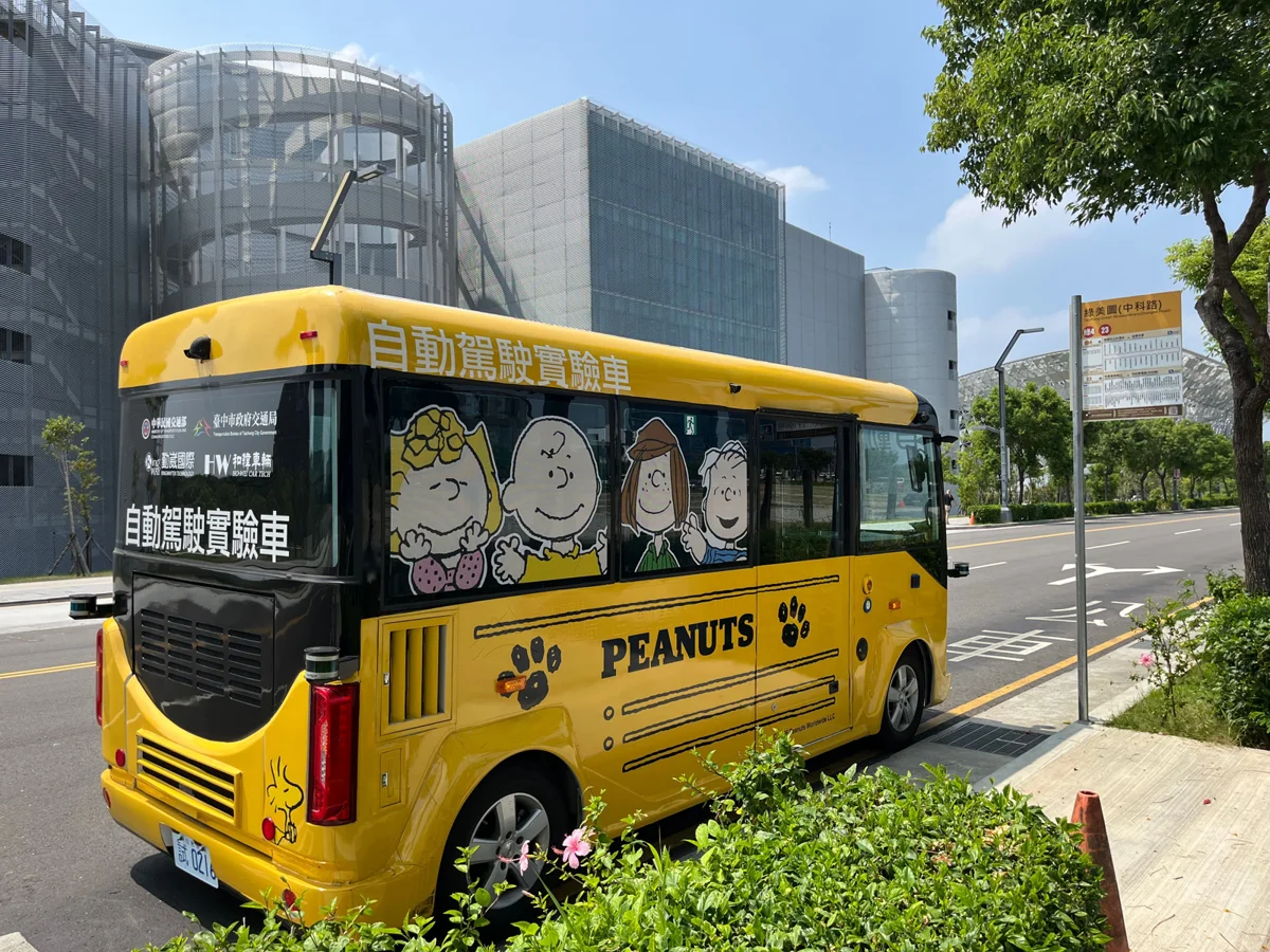 台中水湳SNOOPY自駕巴士上路測試!6大停靠站點、路線全公開