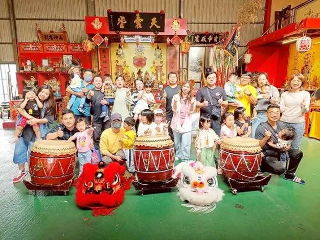 金門萌娃初體驗!天震堂醒獅帶隊 醫遊館親子活動嗨翻全場