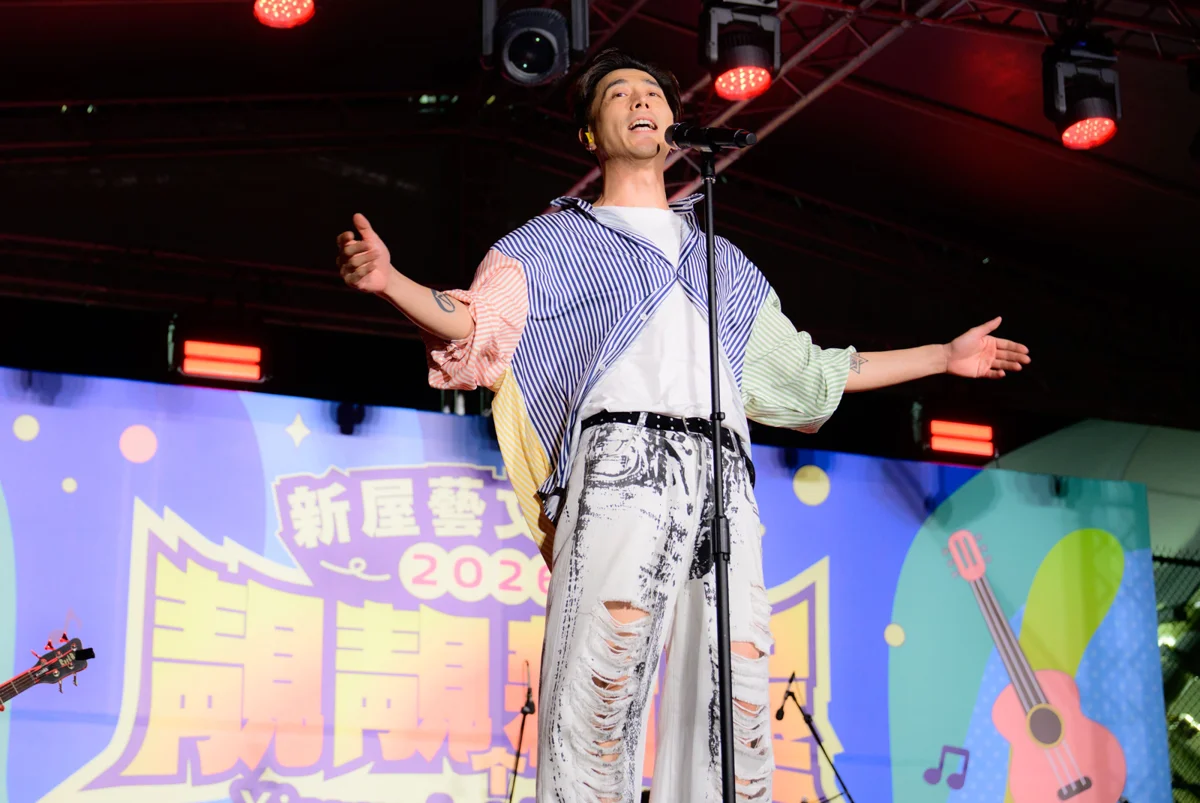 新屋藝文之夜熱鬧登場!邱鋒澤、閻奕格熱力開唱,張善政與鄉親歡度中秋