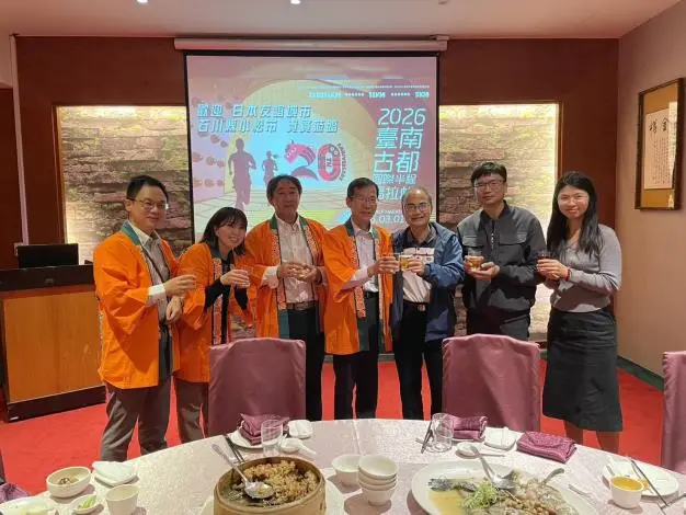 2026古都馬拉松創2.5萬人新高!國際跑者讚爆豐盛補給,臺南觀光大豐收