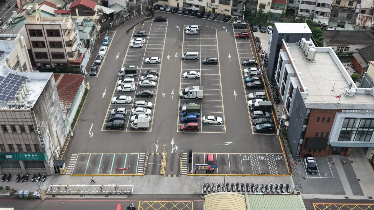 台中市府「鍊金術」!閒置土地變黃金停車位 年收千萬租金