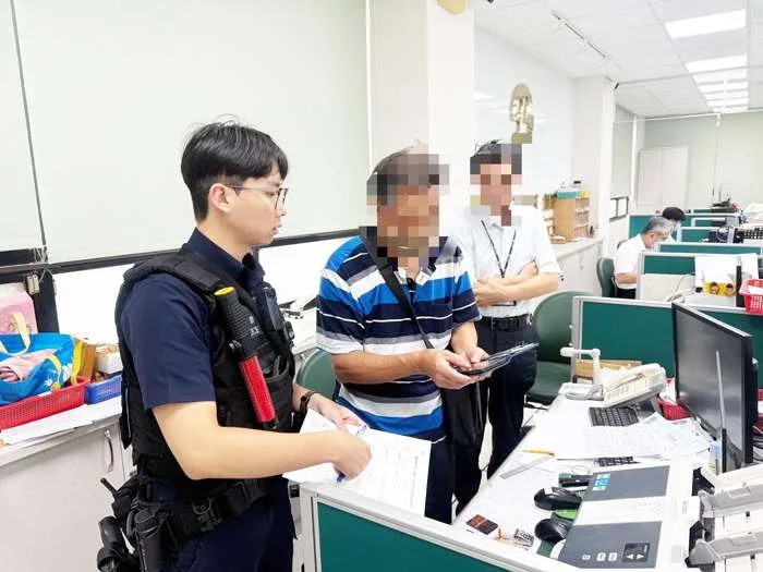 【防詐】交友軟體遇真愛?金城警銀聯手保住熟男16萬!