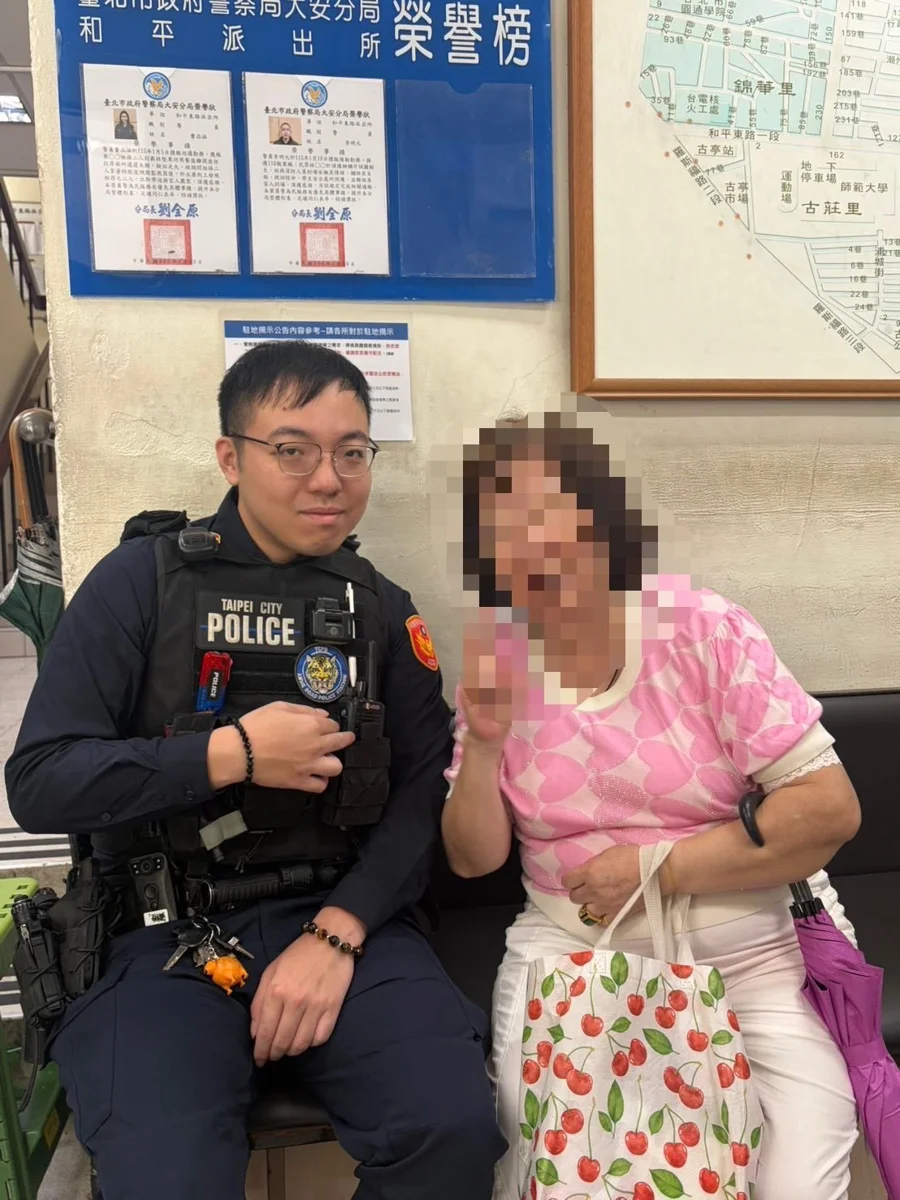 六旬婦迷航稱「有時會忘記兒子」 暖警鼻酸親自護送返家