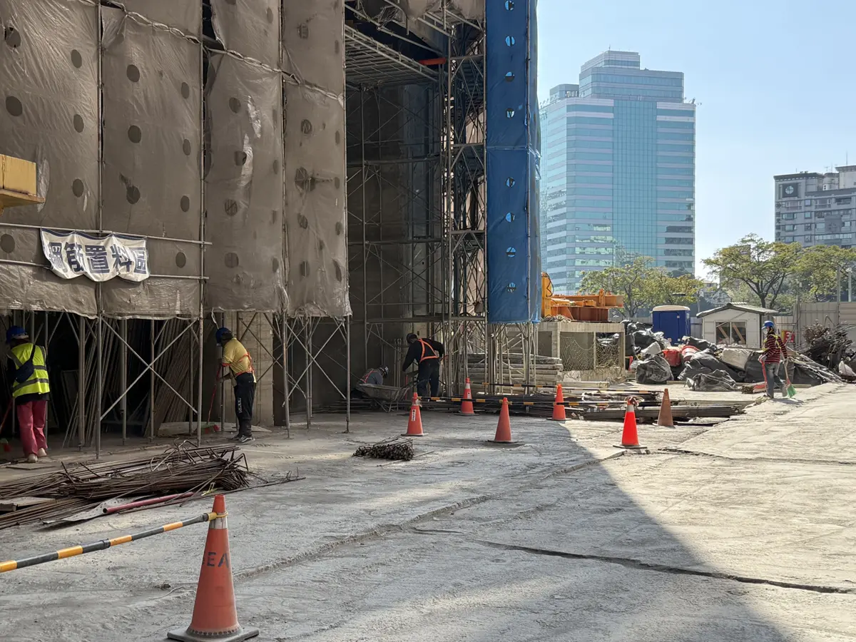高雄春節工安「緊箍咒」!工務局突擊稽查全市逾200處工地 嚴防連假意外