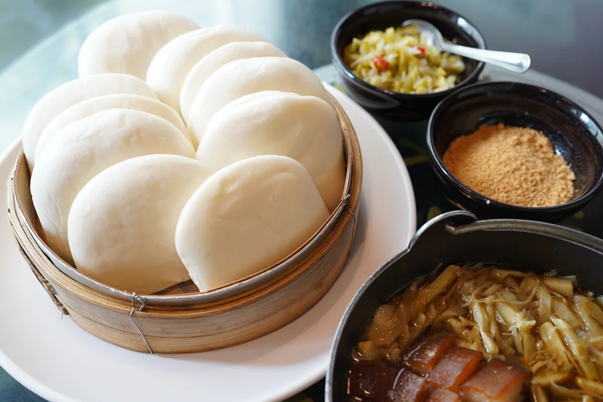 2026台中必比登推介名單出爐！23家餐廳入榜，這家「鴨肉拌麵」首度摘星必吃