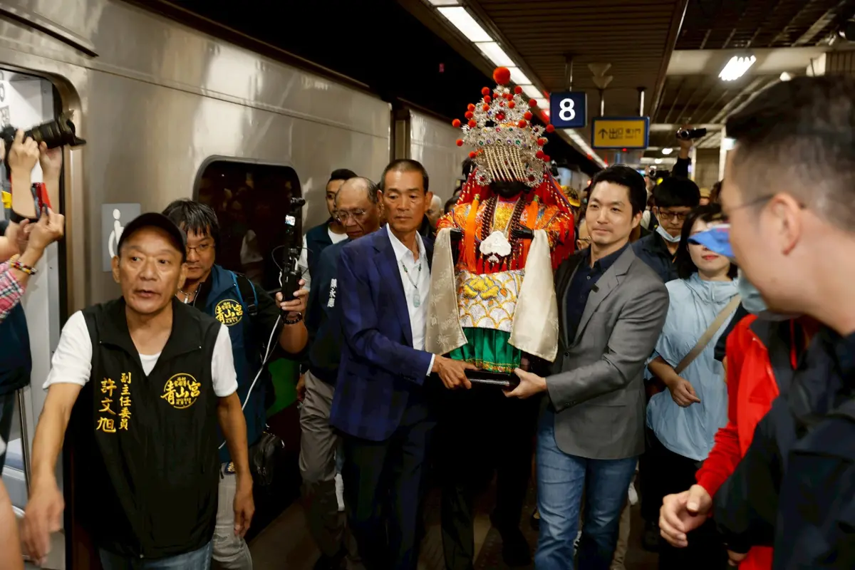 睽違90年!北港媽祖贊境艋舺青山王祭 蔣萬安親迎「雲林外孫」身分曝光