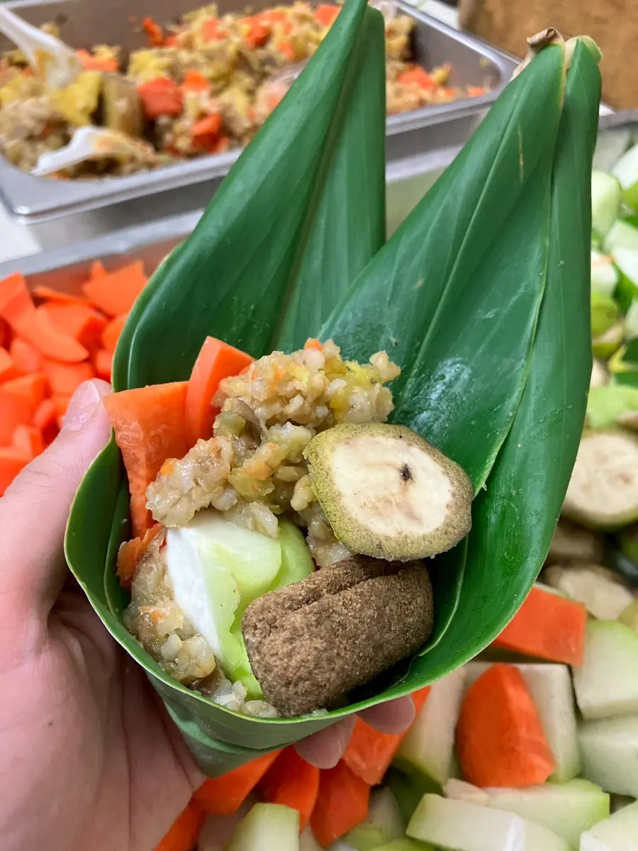 新竹動物園端午連假大放送!河馬樂樂大嗑巨型葉菜粽 呆萌模樣超吸睛