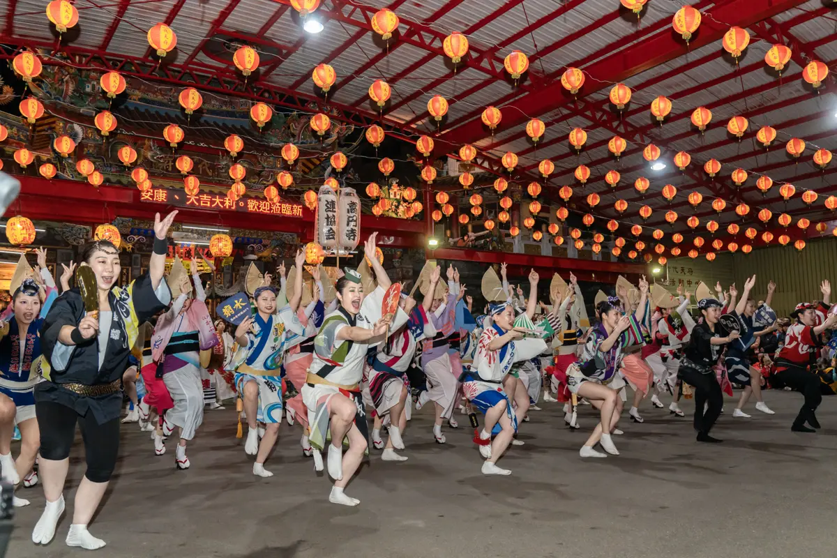日本百年「阿波舞」震撼新竹!東京高圓寺舞團快閃踩街,萬人爭睹風采