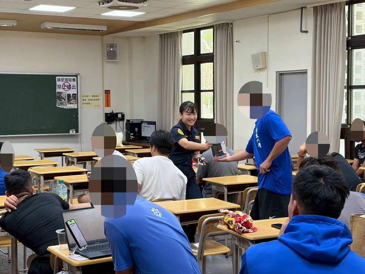 大學生必看!東警前進臺東大學宣導交安 破解無照駕駛新制與防禦駕駛訣竅