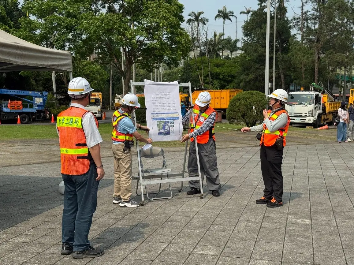 北市汛期備戰!青年公園大規模防災演練,模擬路樹倒塌、號誌損毀