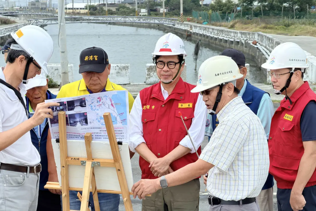 鳳凰颱風逼近！陳其邁急赴永安視察防汛，籲市民嚴防強風豪雨