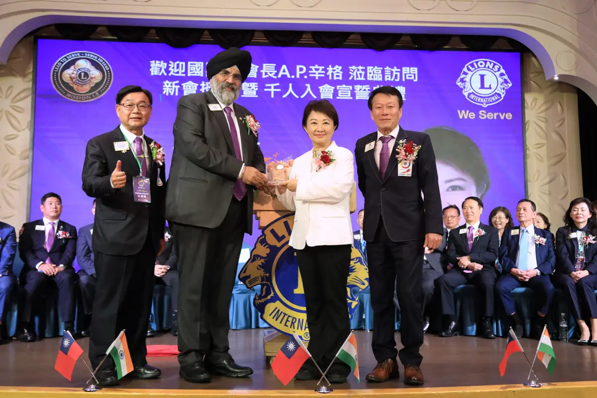 獅子會千人入會大場面!市長盧秀燕自稱「獅嫂30年」感性致詞,力讚台中公益力量