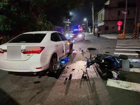苑裡西濱橋下深夜車禍!20歲騎士意識模糊送醫 消防局籲夜間減速慢行