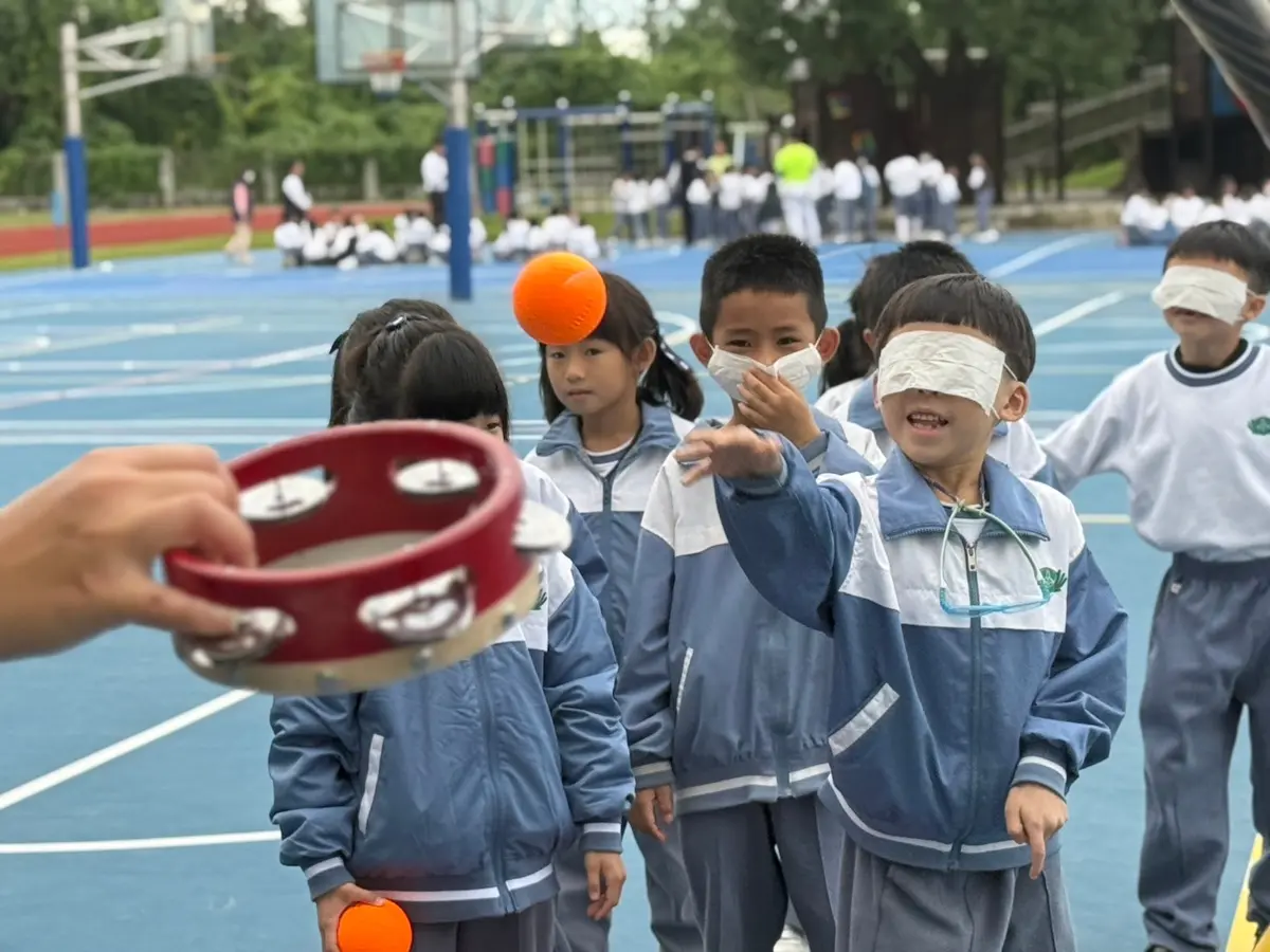 孩子們的生命教育之旅,慈大附小推動視障者體驗課
