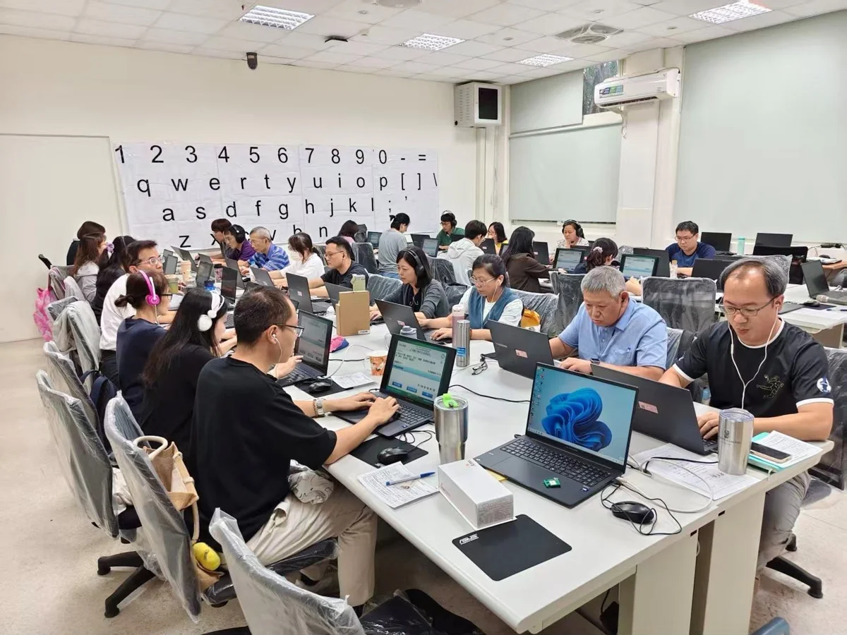 華江高中近30名教師假日揪團考證照!校長加碼「100分便當」神助攻