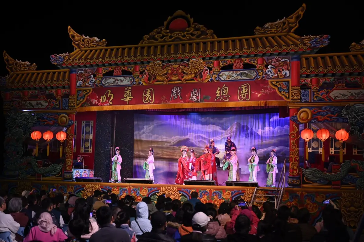 孫翠鳳領軍!明華園《雪狐情》感動花蓮光復鄉親 座無虛席