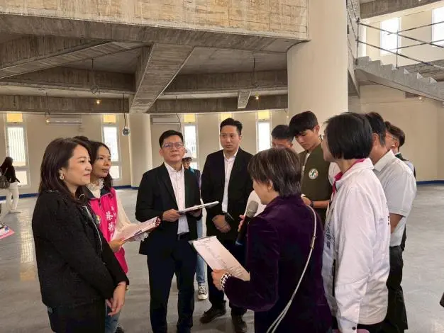 竹縣3校學習環境大升級!中央地方聯手爭取預算,AI教室、全新圖書館、安全跑道明年有望實現