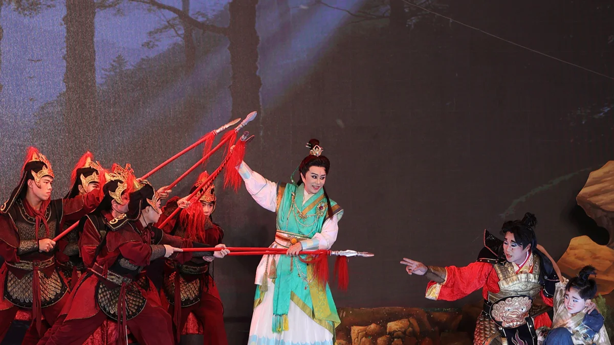 睽違33年重新開箱！明華園《李靖斬龍》11/1屏東縣民公園免費看，孫翠鳳領軍飆戲