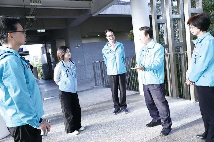 金門校園工程亮紅燈?縣長陳福海視察金湖國小揪4大缺失,下令總體檢!