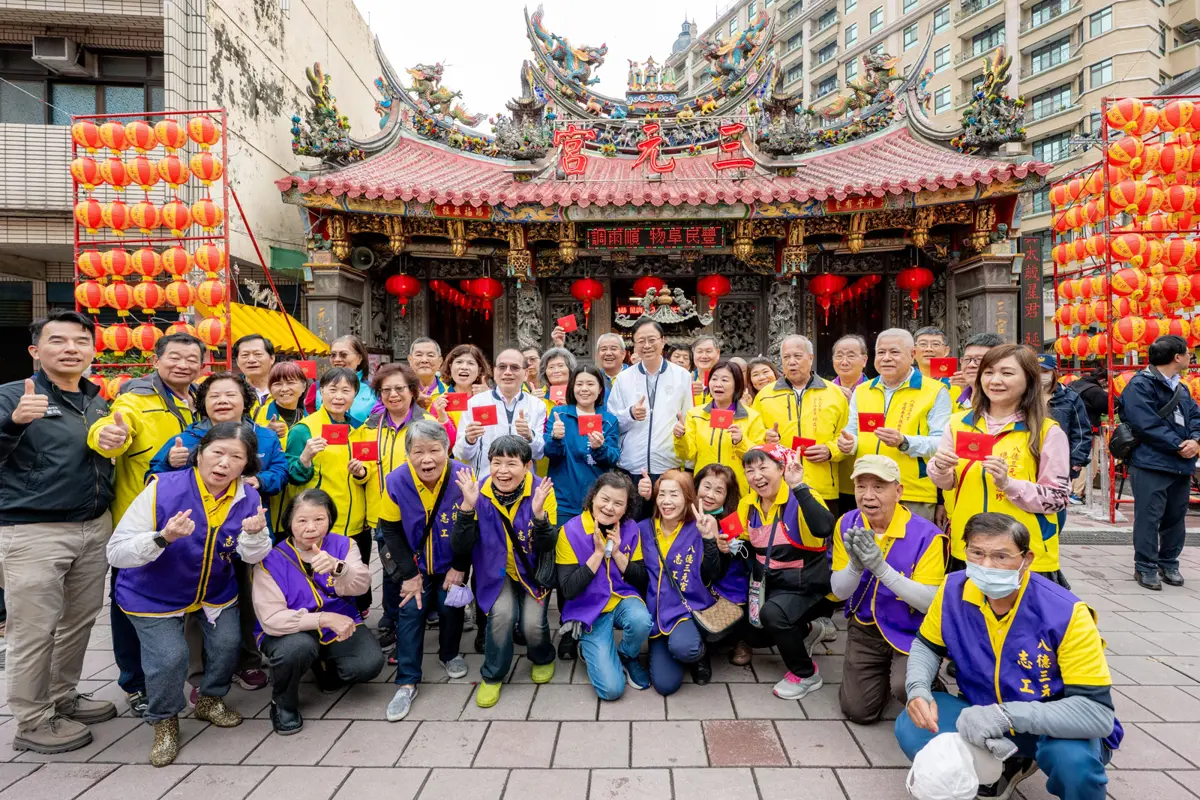 天公生祈福！張善政走訪八德兩大古廟 發福袋盼桃園百業興旺