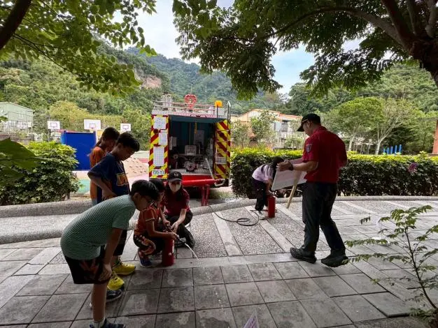 小小消防員出動！大南國小防火闖關超萌，嗨翻天學防災知識