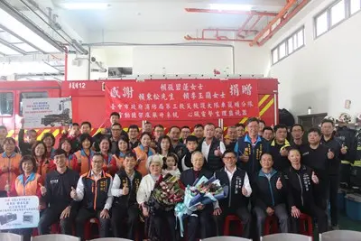 太平在地企業捐贈「救護神器」!消防局添利器 搬運傷患免出力